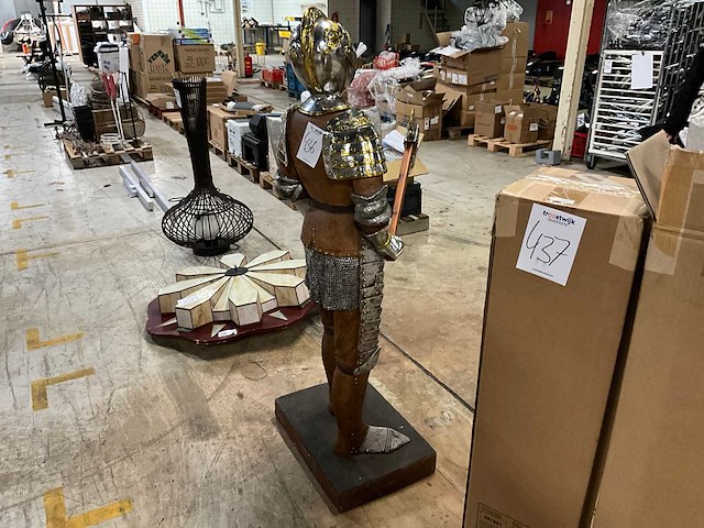 Ridder ter decoratie - afbeelding 3 van  3