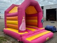 Ridders en prinsessen springkussen - afbeelding 2 van  9
