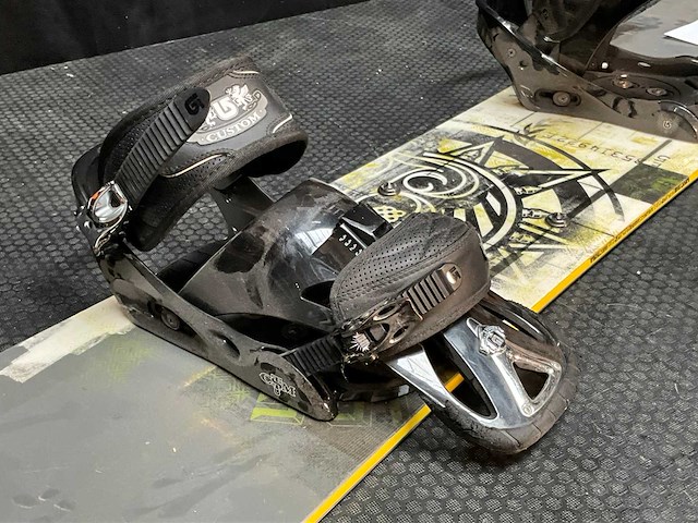 Ride snowboards control snowboard - afbeelding 6 van  8