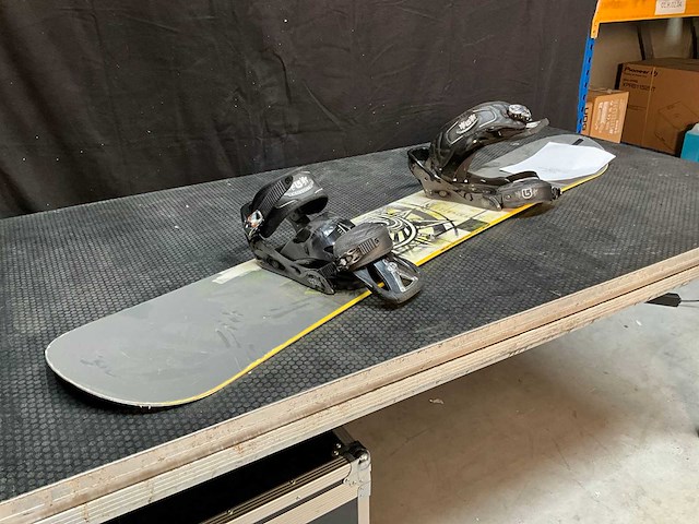Ride snowboards control snowboard - afbeelding 7 van  8