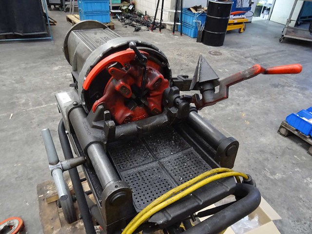 Ridgid - 1233 - draadsnijmachine - afbeelding 5 van  10