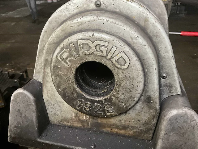 Ridgid - 1822-i - draadsnijmachine - afbeelding 9 van  10