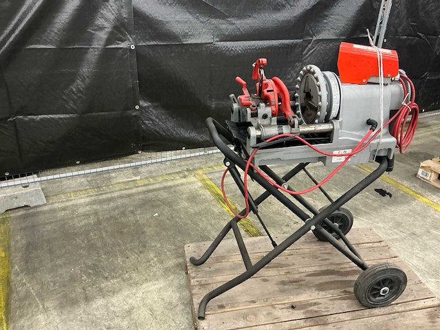 Ridgid - 300 compact - draadsnijmachine - afbeelding 10 van  16