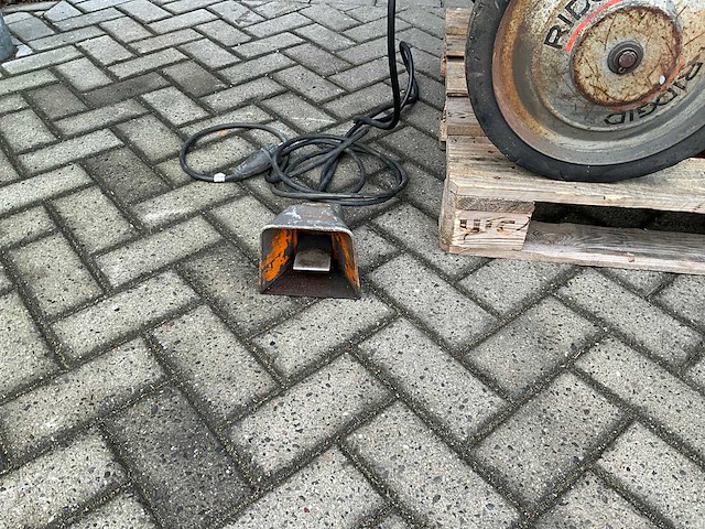 Ridgid - 535 - draadsnijmachine - afbeelding 15 van  19