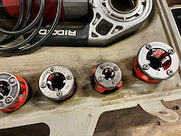 Ridgid - model 600 - draadsnijmachine met 6 draadsnijkoppen - afbeelding 4 van  6