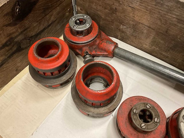 Ridgid 12-r draadsnijset - afbeelding 2 van  3