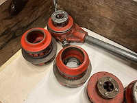 Ridgid 12-r draadsnijset - afbeelding 2 van  3