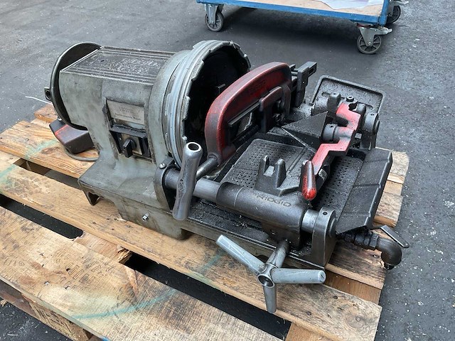 Ridgid 1233 draadsnijmachine - afbeelding 1 van  8