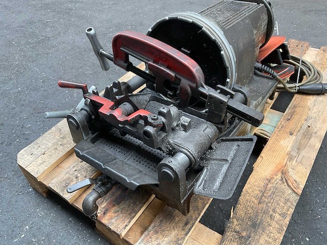 Ridgid 1233 draadsnijmachine - afbeelding 4 van  8