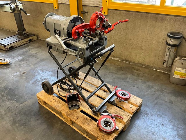 Ridgid 1233 draadsnijmachine - afbeelding 3 van  8