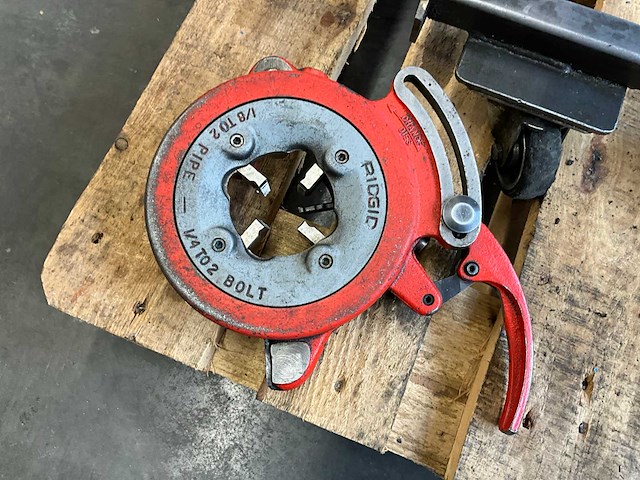 Ridgid 1233 draadsnijmachine - afbeelding 6 van  8