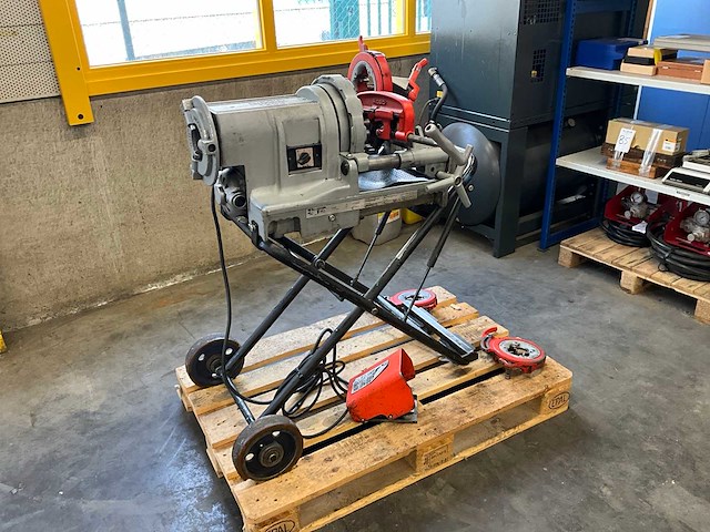 Ridgid 1233 draadsnijmachine - afbeelding 1 van  2