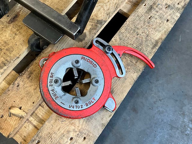 Ridgid 1233 draadsnijmachine - afbeelding 2 van  2