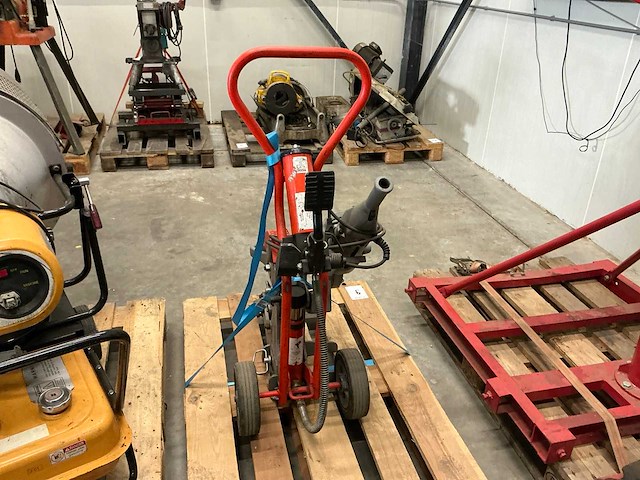 Ridgid 258 / 700 pijpsnijder / draadsnijmachine - afbeelding 4 van  5