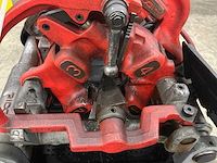 Ridgid 300 compact draadsnijmachine - afbeelding 3 van  14