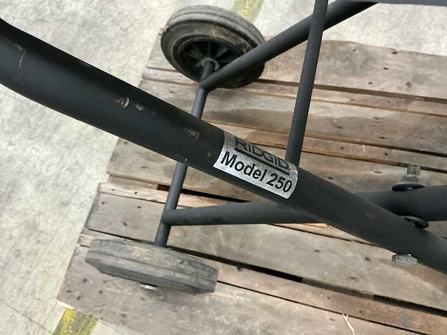 Ridgid 300 compact draadsnijmachine - afbeelding 16 van  16