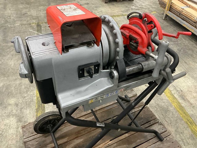 Ridgid 300 compact draadsnijmachine - afbeelding 5 van  16