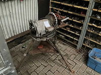Ridgid 300 elektrische pijpdraadsnijmachine - afbeelding 2 van  9