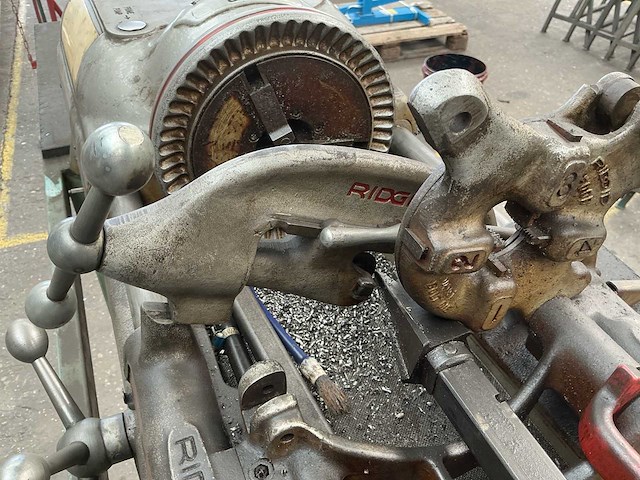 Ridgid 535-2 draadsnijmachine - afbeelding 6 van  9