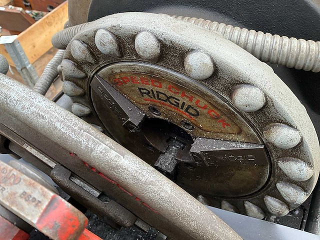 Ridgid 535 draadsnijmachine - afbeelding 7 van  10