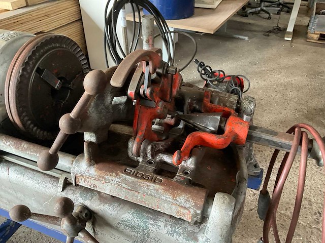 Ridgid 535 draadsnijmachine - afbeelding 5 van  5