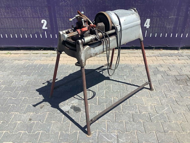 Ridgid 535 draadsnijmachine - afbeelding 5 van  9