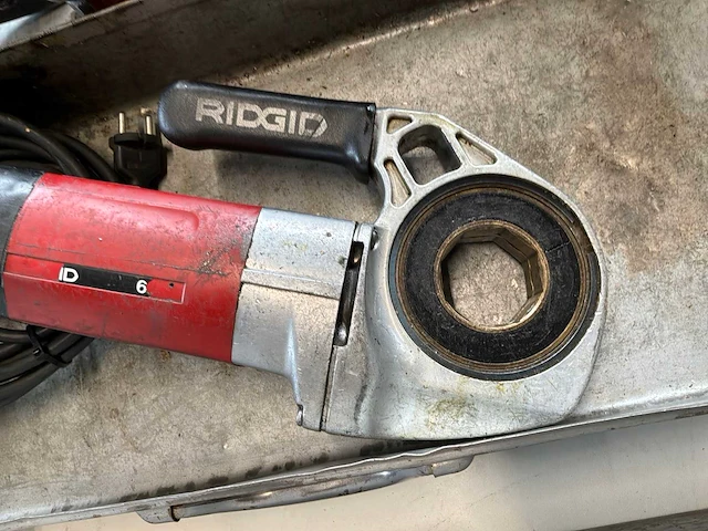 Ridgid 600 draadsnijmachine - afbeelding 4 van  8