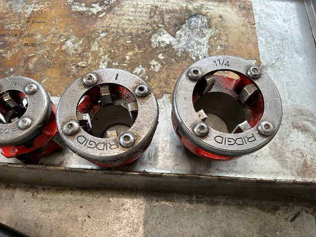 Ridgid 600 draadsnijmachine - afbeelding 5 van  8