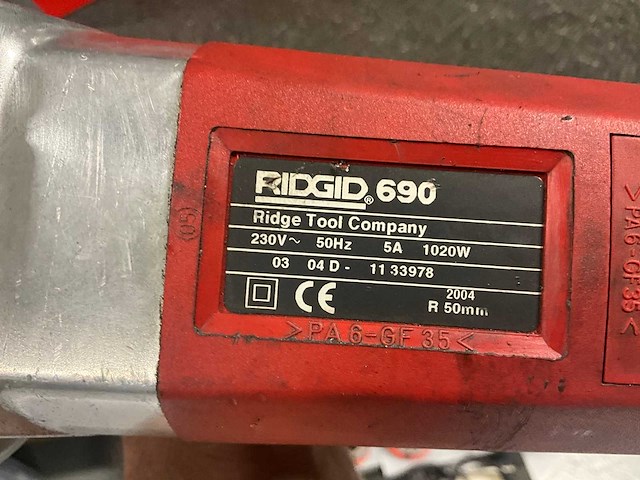 Ridgid 690 draadsnijmachine - afbeelding 7 van  8