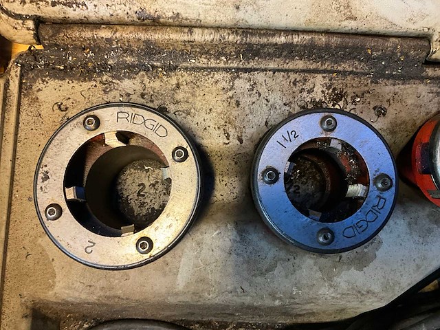 Ridgid 690 draadsnijmachine - afbeelding 5 van  8