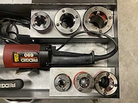 Ridgid 690 draadsnijmachine - afbeelding 2 van  5
