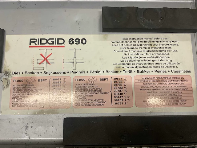 Ridgid 690 draadsnijmachine - afbeelding 2 van  5