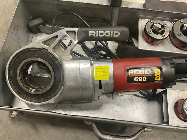 Ridgid 690 draadsnijmachine - afbeelding 5 van  5
