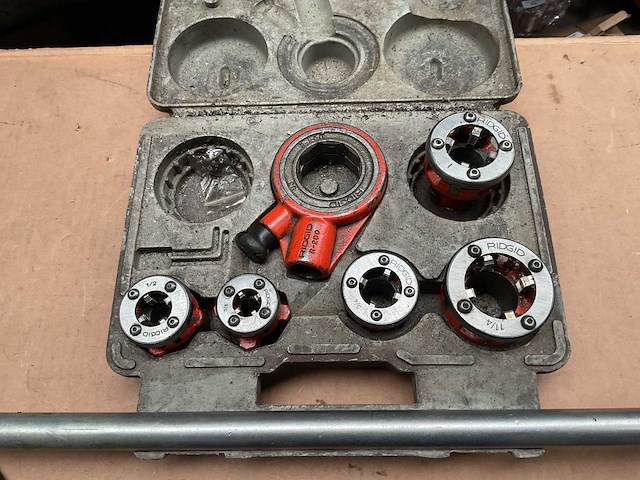 Ridgid r-200 draadsnij set - afbeelding 3 van  3