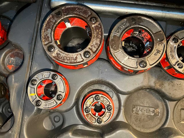 Ridgid r200 draadsnijset - afbeelding 5 van  7