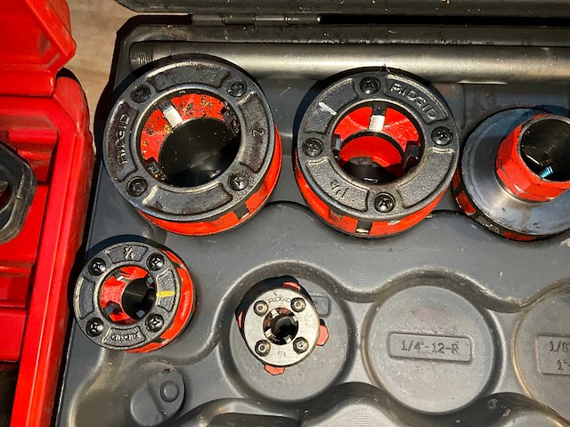 Ridgid r200 draadsnijset - afbeelding 4 van  5