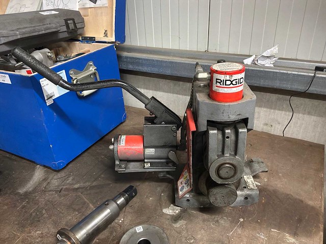 Ridgit 918 hand hydraulische rolgroefmachine - afbeelding 6 van  11