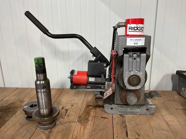 Ridgit 918 hand hydraulische rolgroefmachine - afbeelding 1 van  6