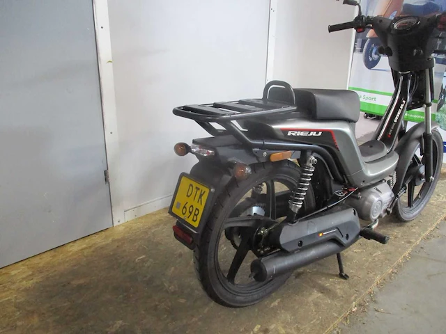 Rieju bye bike 2 takt! - bromfiets - one - scooter - afbeelding 9 van  11