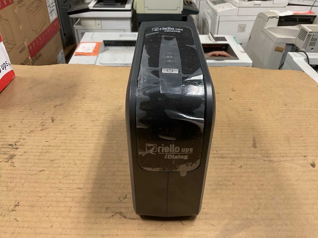 Riello ups idialog idg800 uninterruptible power supply - afbeelding 2 van  8