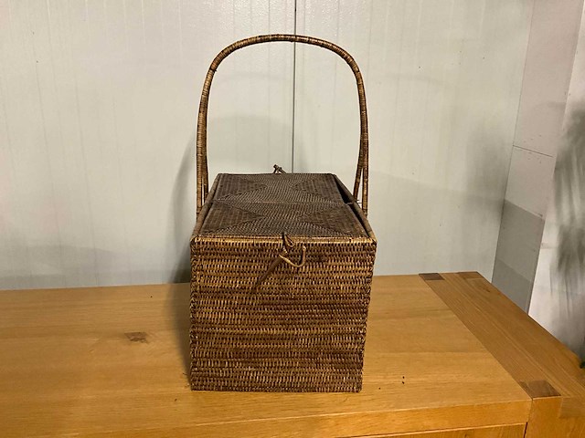 Rieten mand - afbeelding 3 van  5
