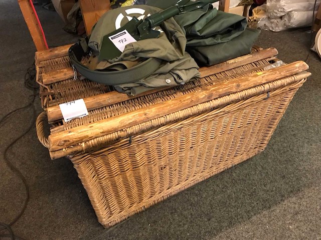 Rieten mand - afbeelding 1 van  1