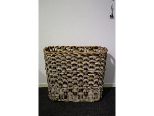 Rieten mand - afbeelding 1 van  3