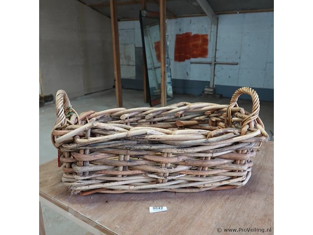 Rieten mand - afbeelding 3 van  5