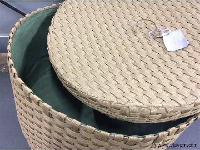 Rieten mand - afbeelding 2 van  2