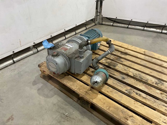 Rietsche - clfg 41v - pomp - afbeelding 1 van  7