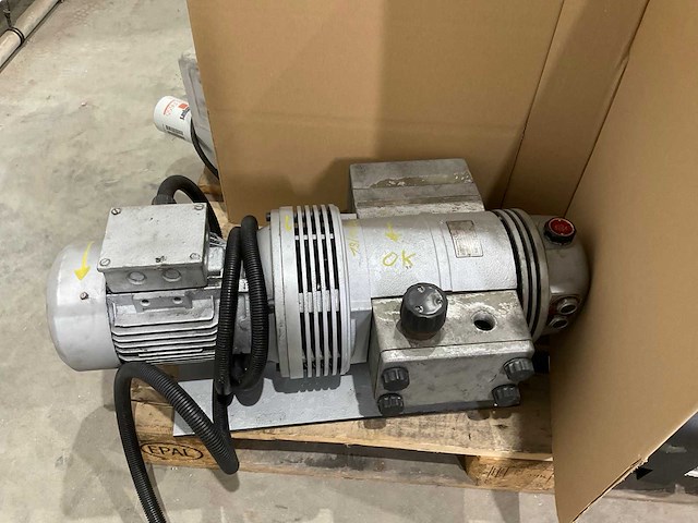 Rietschle - clfg 4 i v - pomp - afbeelding 2 van  7