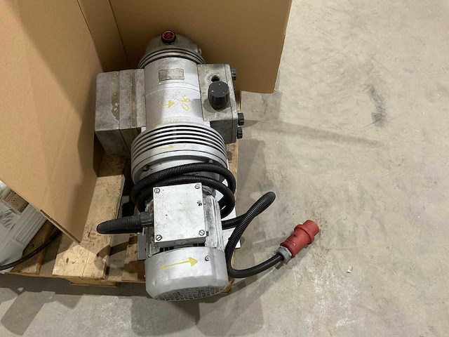 Rietschle - clfg 4 i v - pomp - afbeelding 3 van  7