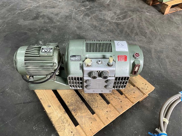 Rietschle dcl 40 dv vacuümpomp - afbeelding 1 van  9