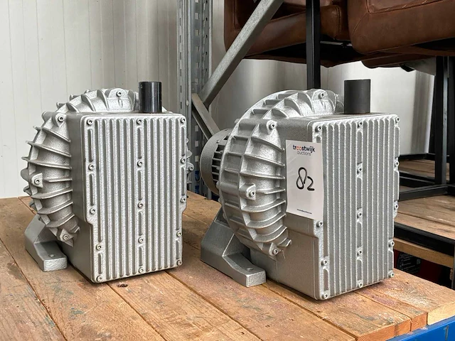 Rietschle zijkanaalventilator (2x) - afbeelding 1 van  8